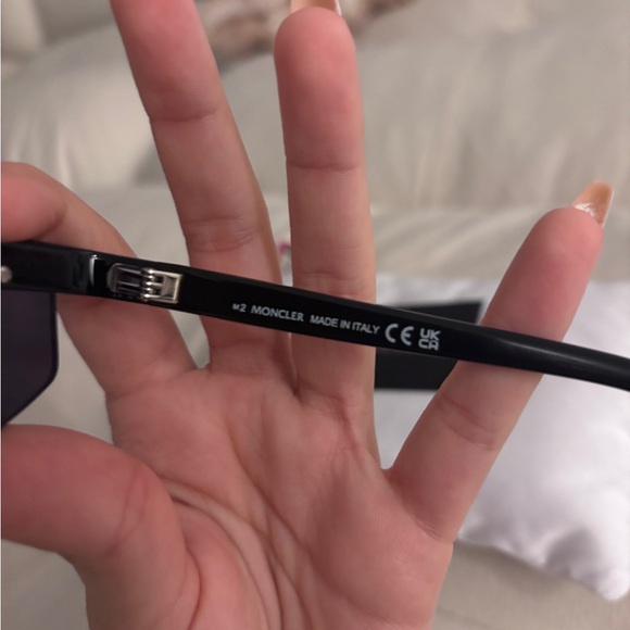 Moncler Matte Black Eyewear - Picture 2 of 7